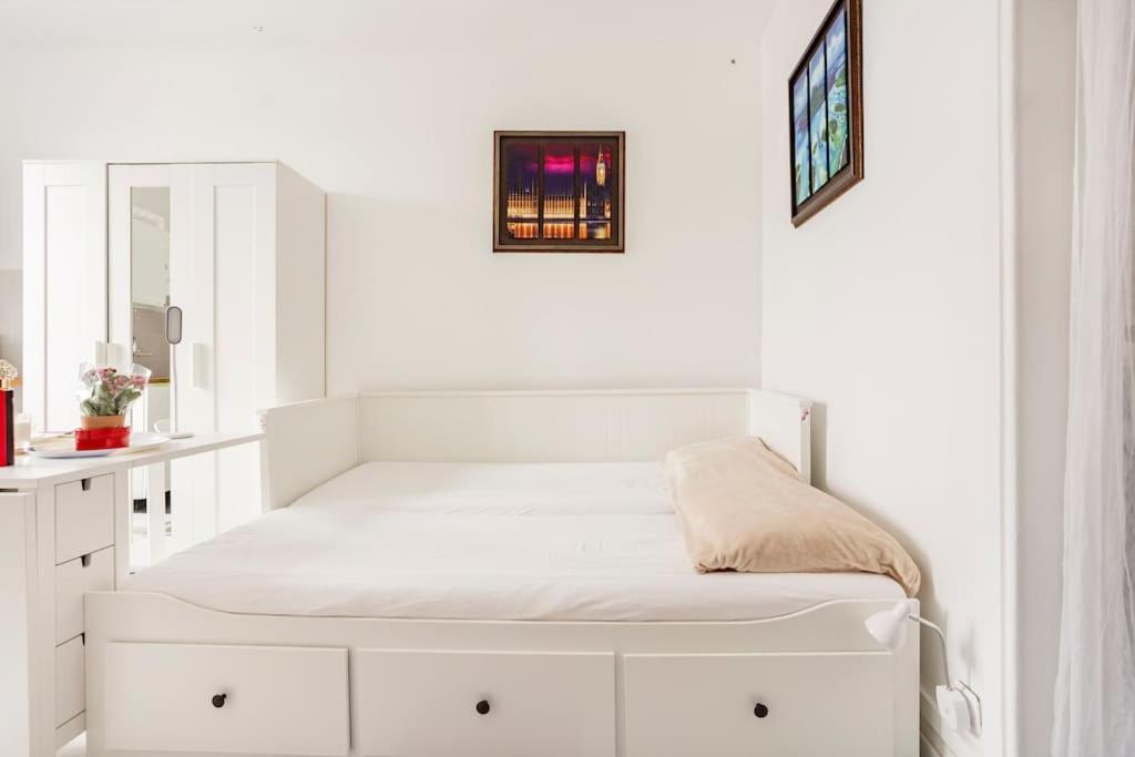 Paris Tourist Apartment, France Stains Zewnętrze zdjęcie